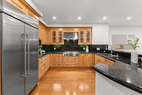 Kitchen - 1040 Genter #305, La Jolla, CA 92037 photo 1 of 4