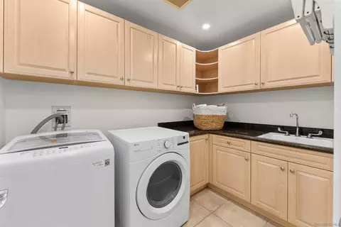 Other - 1040 Genter #305, La Jolla, CA 92037 photo 5 of 5