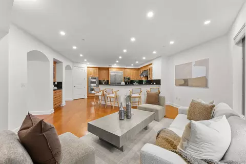 Living - 1040 Genter #305, La Jolla, CA 92037 photo 3 of 3