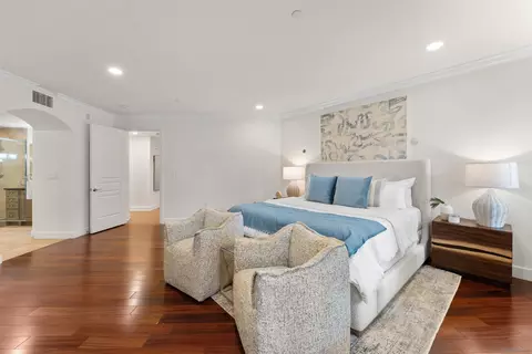 Bedroom - 1040 Genter #305, La Jolla, CA 92037 photo 6 of 6