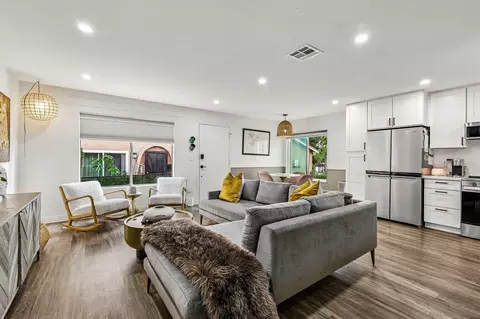 6928 Camphor, San Diego, CA 92139