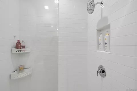 Bath - 2044 Bluestone Cir, Chula Vista, CA 91913 photo 4 of 4