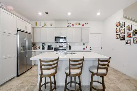 Kitchen - 2044 Bluestone Cir, Chula Vista, CA 91913 photo 8 of 8