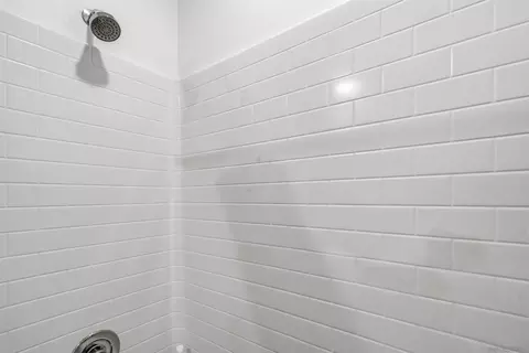 Bath - 2044 Bluestone Cir, Chula Vista, CA 91913 photo 2 of 4