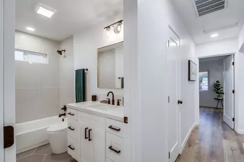 Entry Way - 4026 Charles St, La Mesa, CA 91941 photo 2 of 3