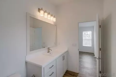 Bath - 4026 Charles St, La Mesa, CA 91941 photo 3 of 6