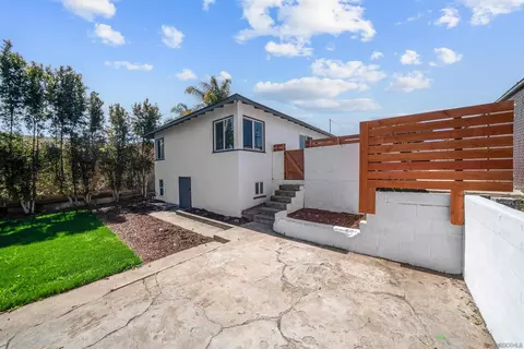 Exterior - 523 8th St, Imperial Beach, CA 91932 photo 2 of 8