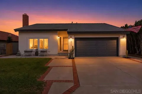 Exterior - 377 N Willowspring Dr, Encinitas, CA 92024 photo 15 of 16