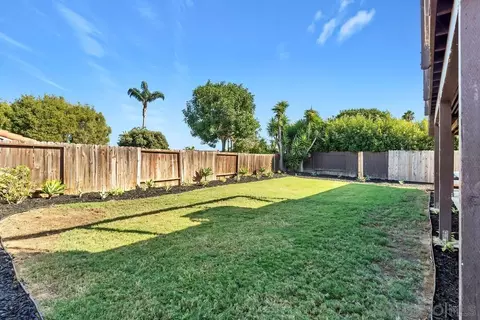 Exterior - 377 N Willowspring Dr, Encinitas, CA 92024 photo 10 of 16
