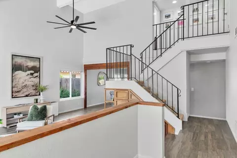 Entry Way - 377 N Willowspring Dr, Encinitas, CA 92024 photo 1 of 2