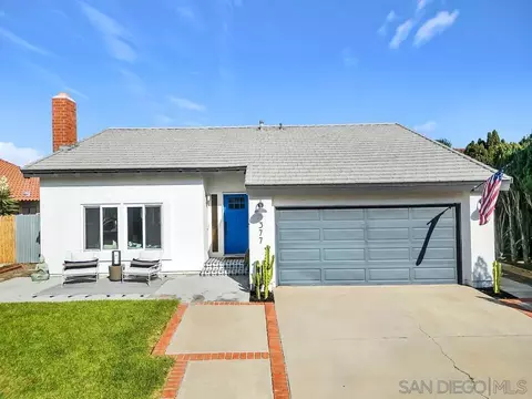 Exterior - 377 N Willowspring Dr, Encinitas, CA 92024 photo 2 of 16