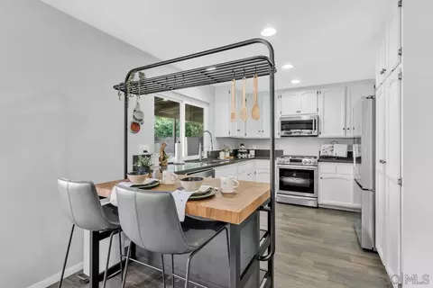 Kitchen - 377 N Willowspring Dr, Encinitas, CA 92024 photo 3 of 3