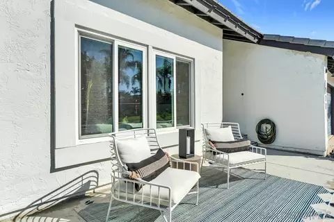 Exterior - 377 N Willowspring Dr, Encinitas, CA 92024 photo 4 of 16