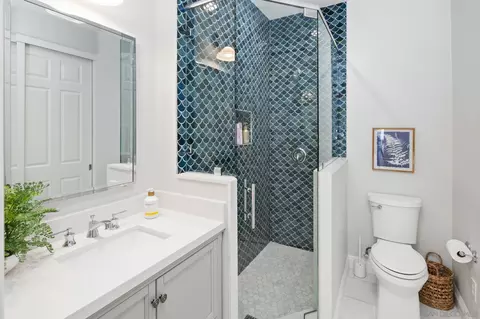 Bath - 2898 Corte Morera, Carlsbad, CA 92009 photo 1 of 1