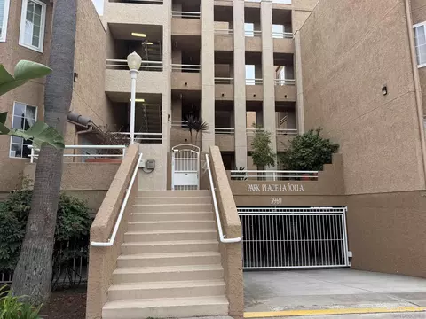 3969 Mahaila #106, San Diego, CA 92122