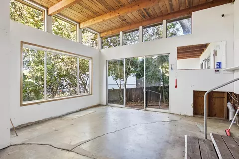 Living - 10810 Fuerte Dr, La Mesa, CA 91941 photo 4 of 5