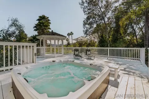 Exterior - 1451 Ventana Dr, Escondido, CA 92029 photo 6 of 14