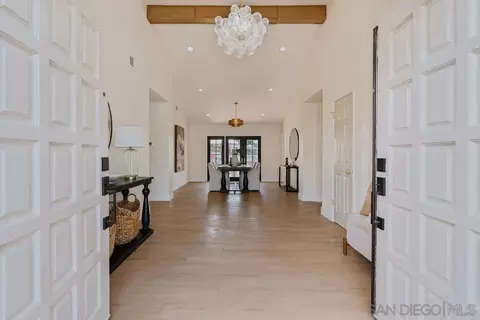 Entry Way - 1451 Ventana Dr, Escondido, CA 92029 photo 1 of 4