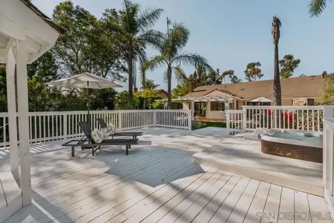 Exterior - 1451 Ventana Dr, Escondido, CA 92029 photo 8 of 14