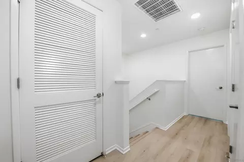 Entry Way - 35103 Grove Trl, Fallbrook, CA 92028 photo 1 of 1