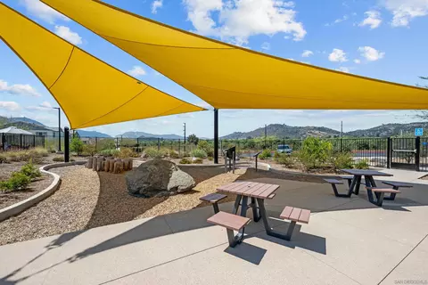 View/Area - 35103 Grove Trl, Fallbrook, CA 92028 photo 2 of 2