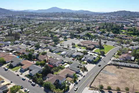 View/Area - 7906 Anders Cir, La Mesa, CA 91942 photo 6 of 10