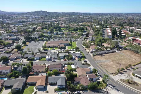 View/Area - 7906 Anders Cir, La Mesa, CA 91942 photo 5 of 10