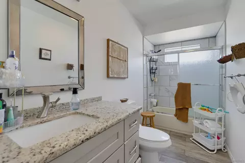 Bath - 9811 Eucalyptus St, Spring Valley, CA 91977 photo 2 of 2
