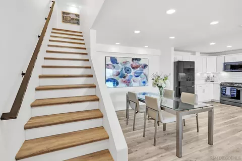 Dining - 32 Montego Ct, Coronado, CA 92118 photo 4 of 4