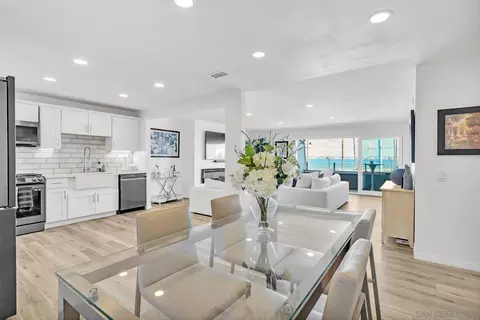 Dining - 32 Montego Ct, Coronado, CA 92118 photo 1 of 4