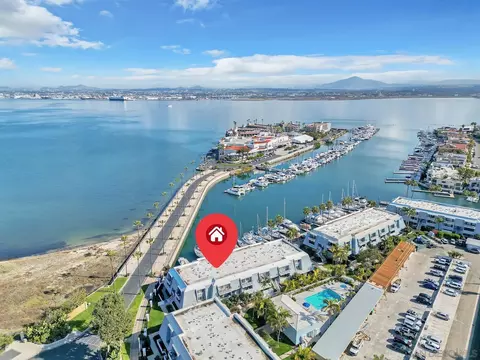 View/Area - 32 Montego Ct, Coronado, CA 92118 photo 4 of 7