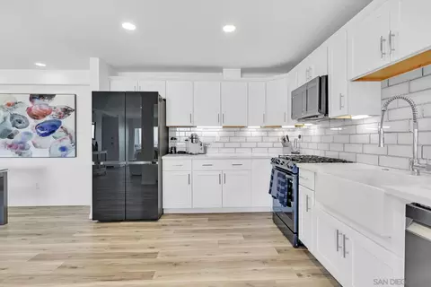 Kitchen - 32 Montego Ct, Coronado, CA 92118 photo 3 of 3