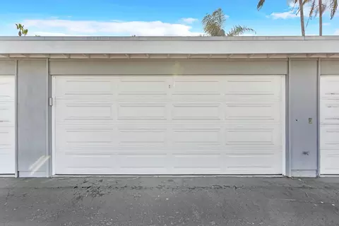 Exterior - 32 Montego Ct, Coronado, CA 92118 photo 2 of 2