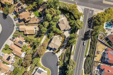 View/Area - 44745 Vail Oak Rd, Temecula, CA 92592 photo 3 of 5
