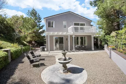 Exterior - 44745 Vail Oak Rd, Temecula, CA 92592 photo 5 of 10