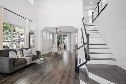 Entry Way - 44745 Vail Oak Rd, Temecula, CA 92592 photo 3 of 5
