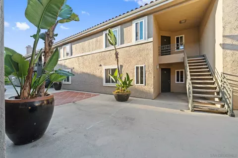 7405 Charmant Dr #2411, San Diego, CA 92122
