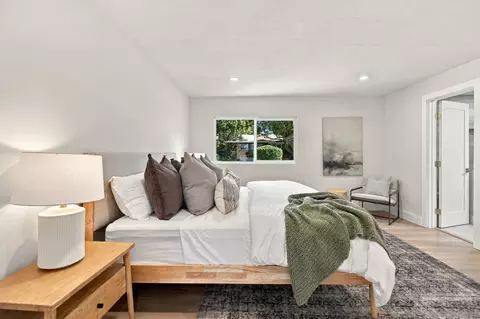 Bedroom - 8866 Cliffridge Ave, La Jolla, CA 92037 photo 2 of 9