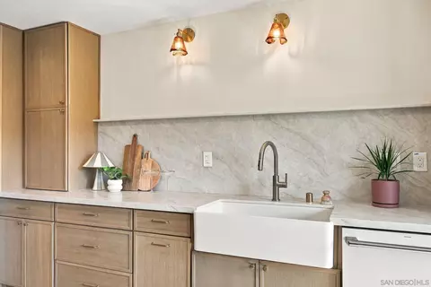 Kitchen - 8866 Cliffridge Ave, La Jolla, CA 92037 photo 5 of 6