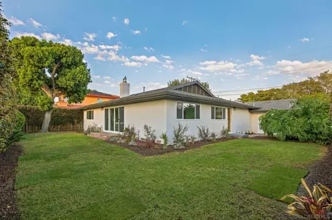 Exterior - 8866 Cliffridge Ave, La Jolla, CA 92037 photo 5 of 14