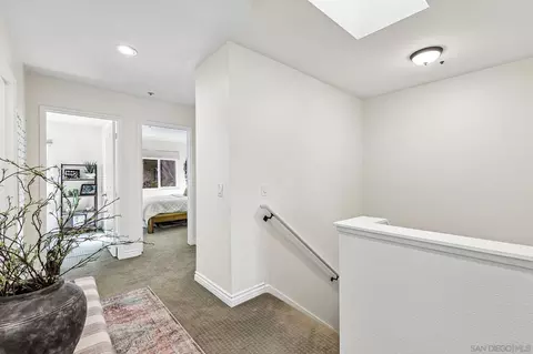 Entry Way - 913 Vine St, Oceanside, CA 92054 photo 2 of 2