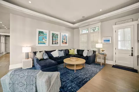 Living - 820 Glorietta Blvd, Coronado, CA 92118 photo 2 of 3