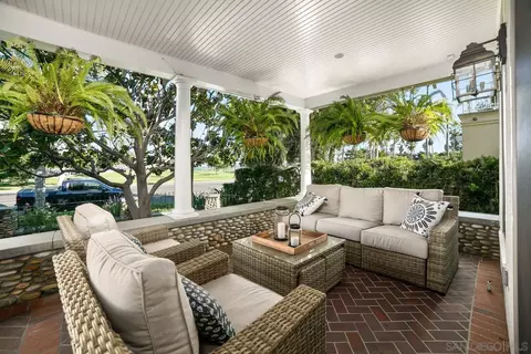 Exterior - 820 Glorietta Blvd, Coronado, CA 92118 photo 7 of 8