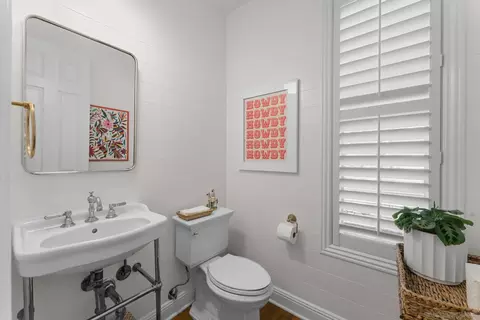 Bath - 615 Shasta Dr, Encinitas, CA 92024 photo 1 of 2