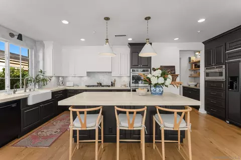 Kitchen - 615 Shasta Dr, Encinitas, CA 92024 photo 1 of 2