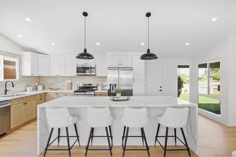9579 Larrabee Ave, San Diego, CA 92123
