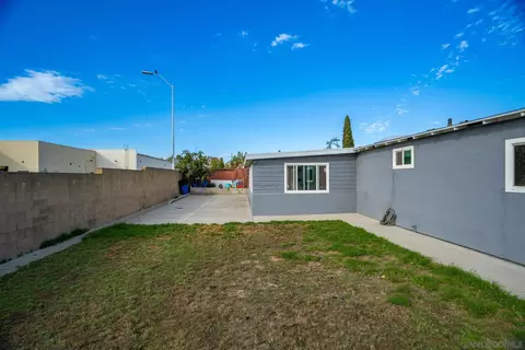 Exterior - 910 Saint George, Spring Valley, CA 91977 photo 3 of 3