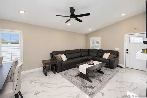 Living - 13150 Currant Ct, Lakeside, CA 92040 photo 2 of 3