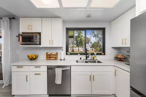 Kitchen - 1922 Vermont, Ramona, CA 92065 photo 2 of 4