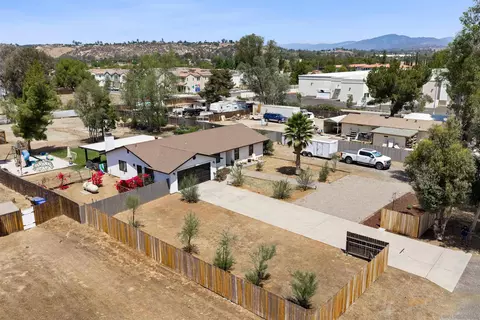 View/Area - 1922 Vermont, Ramona, CA 92065 photo 1 of 5